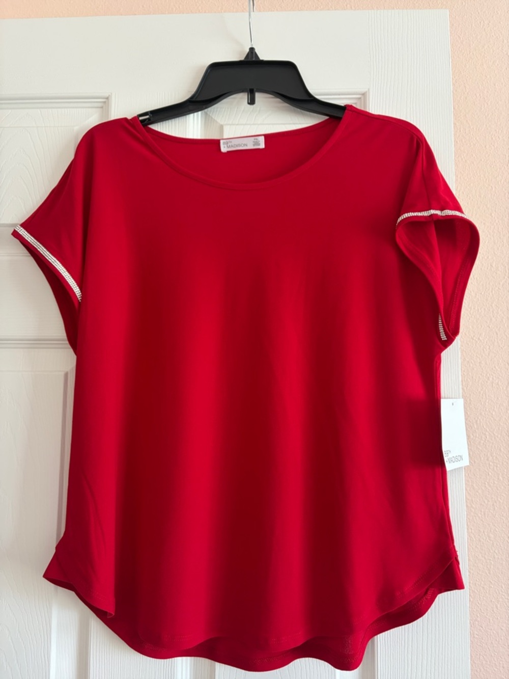 89th & Madison Bright Red Short Sleeve Scoop Neck Top